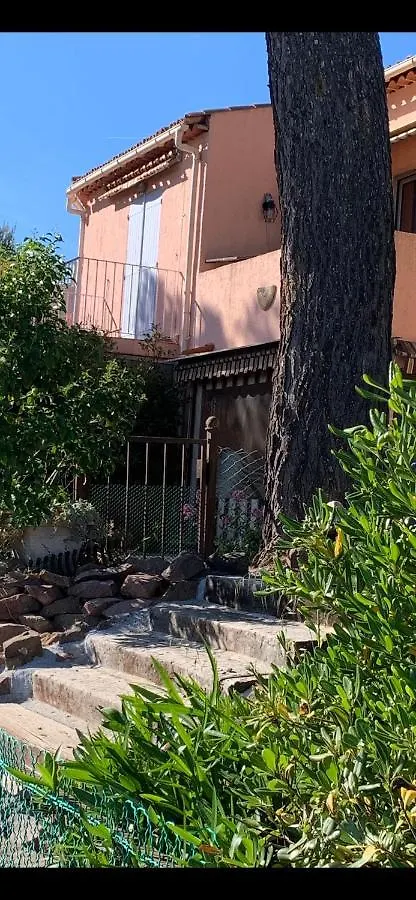 Apartment Studio Vue Mer /Parking Privatif Saint-Raphael